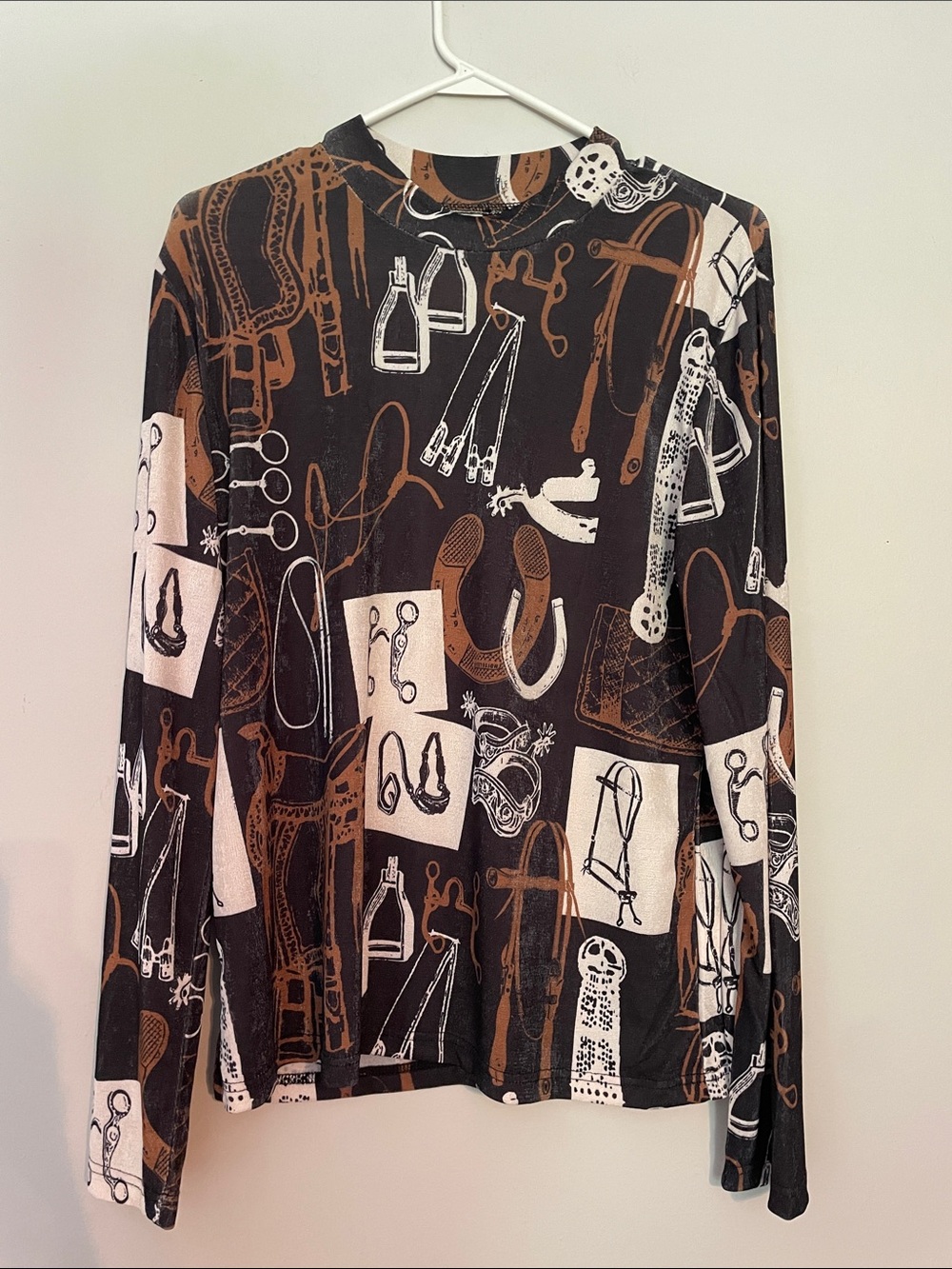 Long Sleeve Graphic Western Tee in Black and Brown